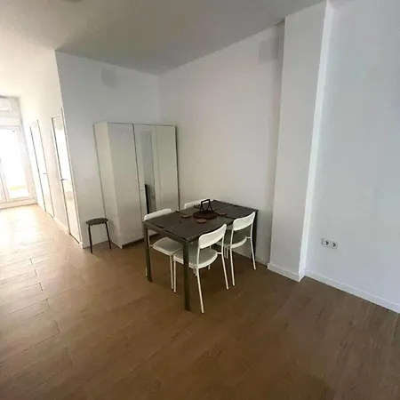 Excelente Casa Renovada Cerca De La Playa * Valencia